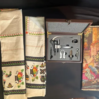 Vintage Festive Table Linens, Deluxe Corkscrew, Wine Service Kit (4pc)
