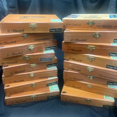 Cigar Boxes lot Of 16 - 25 Churchill 