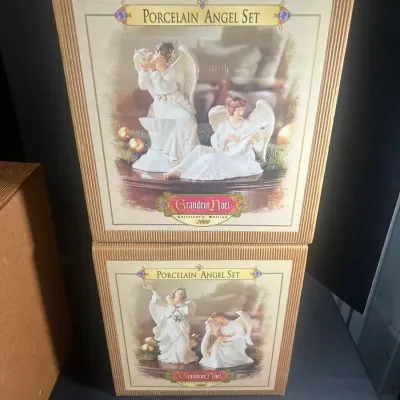 Grandeur Noel Angel Sets & Carousel