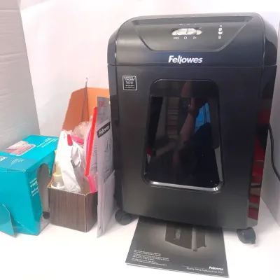 Fellowes Powershred 73Ci Paper Shredder, Accessories, & Manual