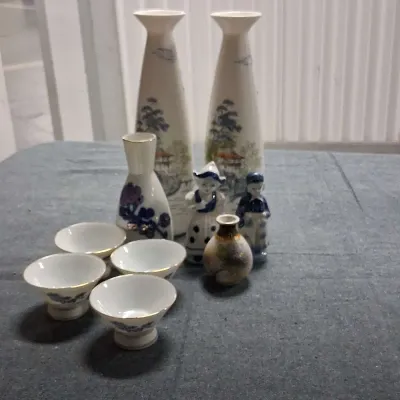 Japanese Collectable Lot