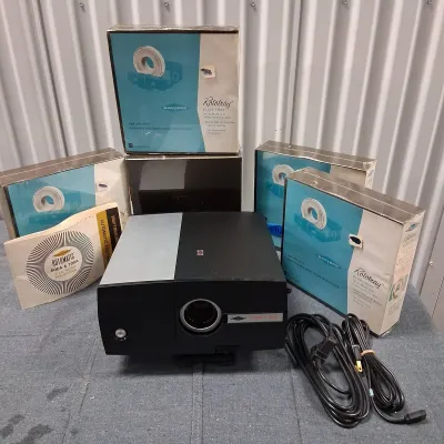 Vintage Slide Projector & Screen