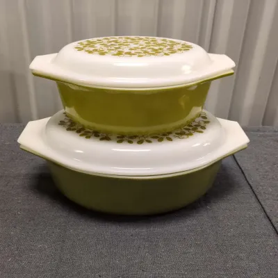 VTG PYREX Verde Olives Dark Green Casserole Dishes