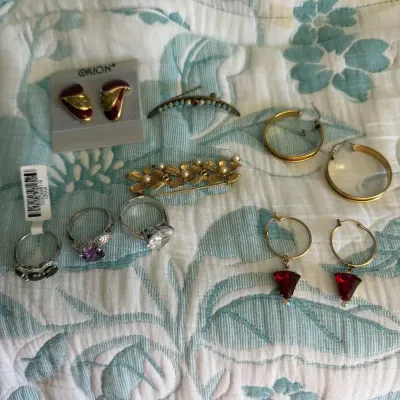 Mixed Jewelry Lot with 925 Silver-Tone Ring, Earrings & Brooches