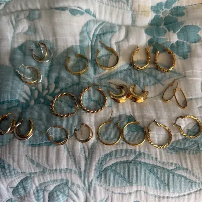 Assorted Gold Tone Hoop Earrings – 10 Pairs