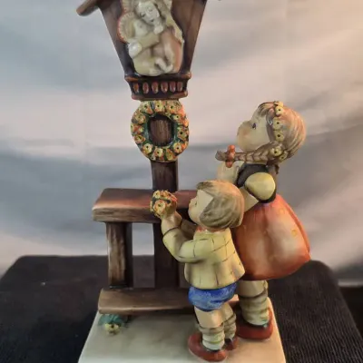 Vintage Goebel M.I. Hummel #23/III “Adoration” – Large 9" – West Germany TMK-5