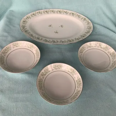 Vintage Johann Haviland Bavaria Floral Serving Platter & 3 Taichi China Bowls, 4 Pieces