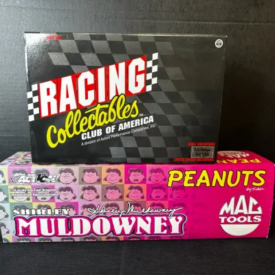 Shirley Muldowney Peanuts & Cruz Pedregon Die-cast Cars 