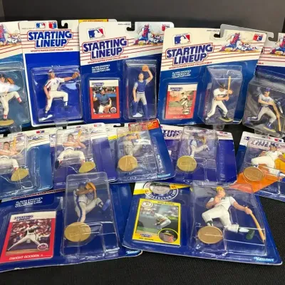 Vintage MLB Collectible Figures, Cards & Coins