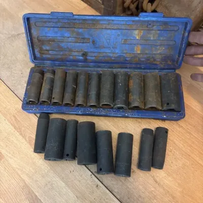 Sale Photo Thumbnail #5: Sockets 
