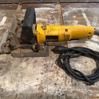 Sale Photo Thumbnail #34: Biscuit Jointer 