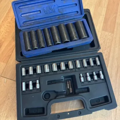 Sale Photo Thumbnail #13: Sockets 