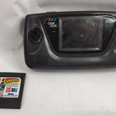 Sale Photo Thumbnail #385: Sega Game Gear 2110 w/ Superman Game