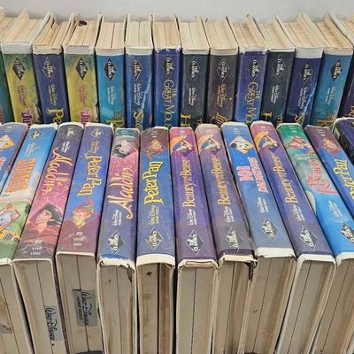 Sale Photo Thumbnail #424: Set Disney Black Diamond VHS Tapes