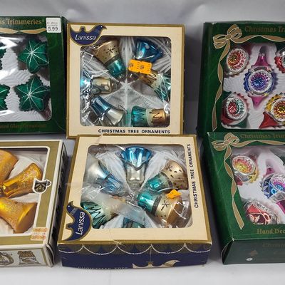 Sale Photo Thumbnail #237: Lanissa & Bradford Glass Ornaments