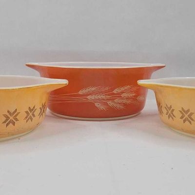 Sale Photo Thumbnail #53: Set 3 Pyrex Town & Country Casseroles