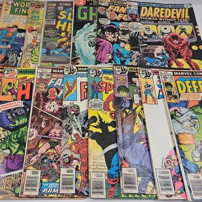 Sale Photo Thumbnail #449: Marvel & DC Comic Books