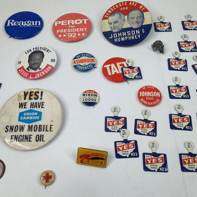 Sale Photo Thumbnail #293: American Political Buttons & Ephemera