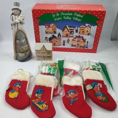 Sale Photo Thumbnail #238: Christmas Decor & Village Set
