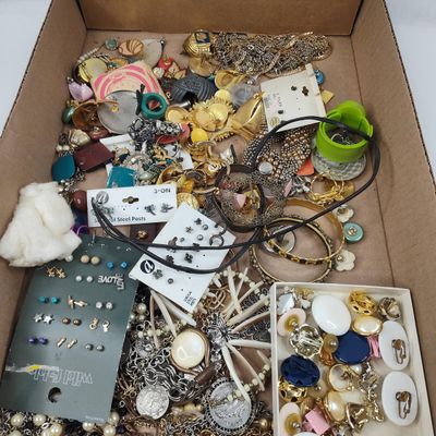Sale Photo Thumbnail #295: Costume Jewelry & Accessories