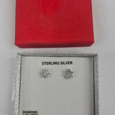 Sale Photo Thumbnail #440: Pair Str. Silver & Diamond Star Studs