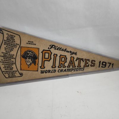 Sale Photo Thumbnail #345: 1971 Pittsburgh Pirates Roster Pennant