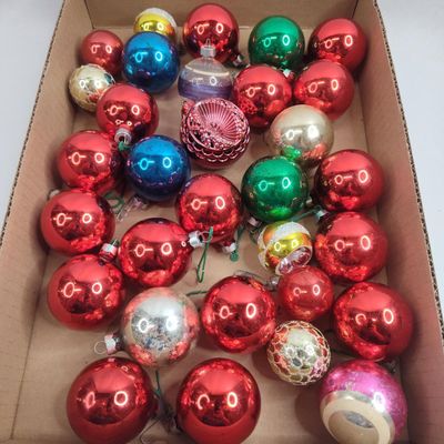 Sale Photo Thumbnail #329: Glass Christmas Ornaments Set