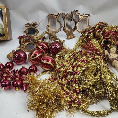 Sale Photo Thumbnail #402: Red & Gold Christmas Ornaments & Decor