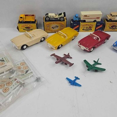 Sale Photo Thumbnail #231: Matchbox Die-Cast Vehicles & Toys