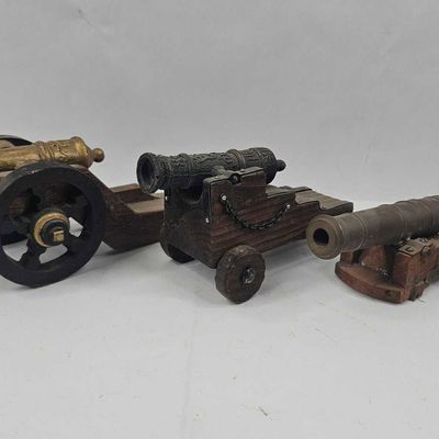 Sale Photo Thumbnail #212: Set 4 Miniature Artillery & Cannons