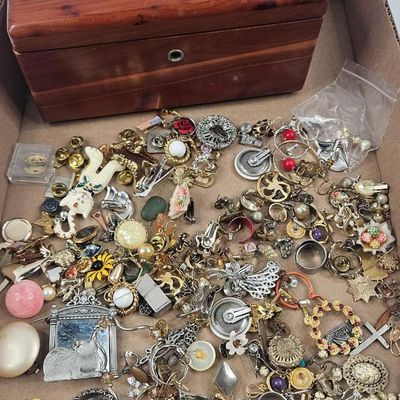 Sale Photo Thumbnail #221: Lane Chest & Costume Jewelry Set