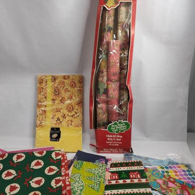 Sale Photo Thumbnail #332: Cleo & Hy-Sil Gift Wrap & Covers