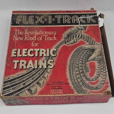 Sale Photo Thumbnail #186: Parfait Flex-I-Track O Gauge w/ Box