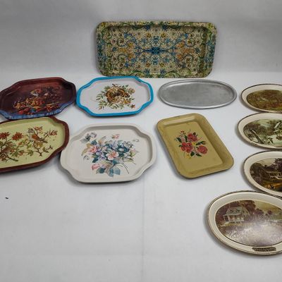 Sale Photo Thumbnail #312: Set Litho Tin & Metal Trays
