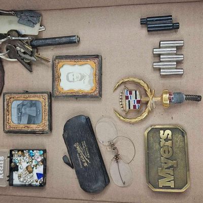 Sale Photo Thumbnail #213: Daguerreotypes & Auto Memorabilia