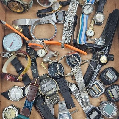 Sale Photo Thumbnail #453: Set Vtg & Modern Wristwatches
