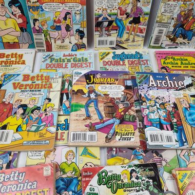 Sale Photo Thumbnail #265: Set of 34 Archie Digest Comic Books