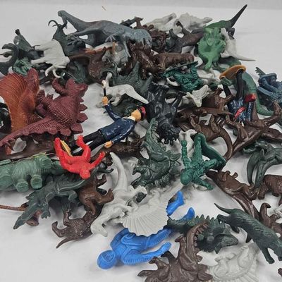 Sale Photo Thumbnail #445: Vtg & Plastic Human & Prehistoric Figures