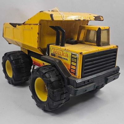 Sale Photo Thumbnail #122: Tonka Mighty Dump Truck, Pressed Steel