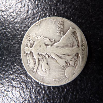 1942 WALKING LIBERTY SILVER HALF DOLLAR
