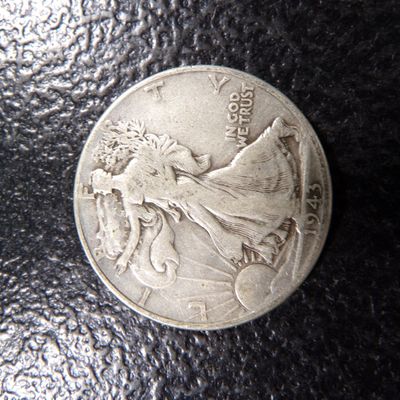 1943 WALKING LIBERTY SILVER HALF DOLLAR