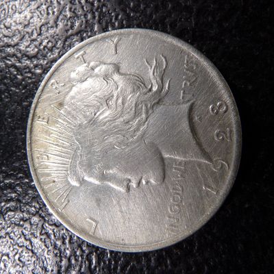 1923 PEACE SILVER DOLLAR