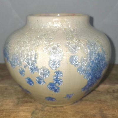 Sale Photo Thumbnail #255: Early Pisgah Forest Crystaline Glazed Vase