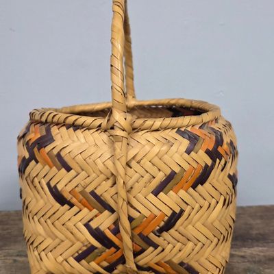 Sale Photo Thumbnail #22: Choctaw Native American Hand Woven Basket