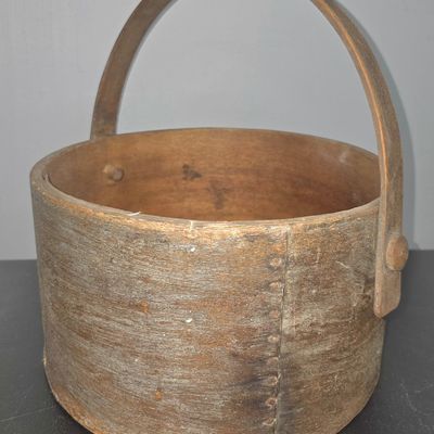 Sale Photo Thumbnail #122: Primitive Wooden Dry Goods Bin W/ Handle