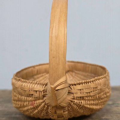 Sale Photo Thumbnail #108: Miniurature Southern Split Oak Egg Basket