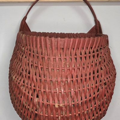 Sale Photo Thumbnail #100: Mid-Atlantic Red Paint Rib Type Splint Wall Basket
