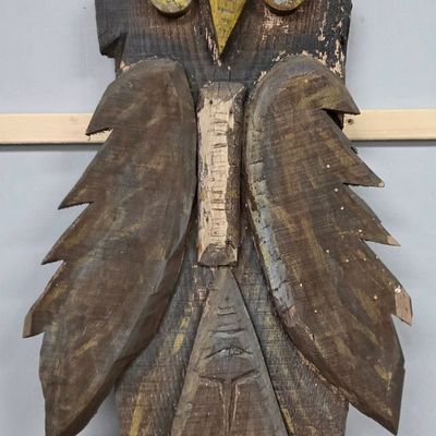Sale Photo Thumbnail #127: Folk Art Carved Wooden Owl figure