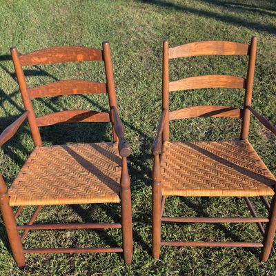 Sale Photo Thumbnail #103: Pair of Walton Couty, GA Oak His & Hers Chairs