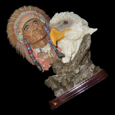 Sale Photo Thumbnail #628: 8 3/4" Tall Vintage Native American Chief & Bald Eagle Bust, Decorative Piece